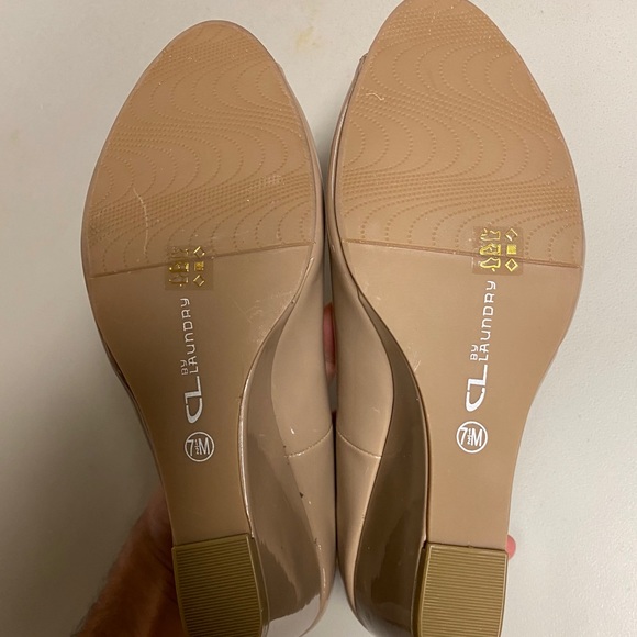 Clay Laundry Open Toe Wedges - Picture 4 of 4